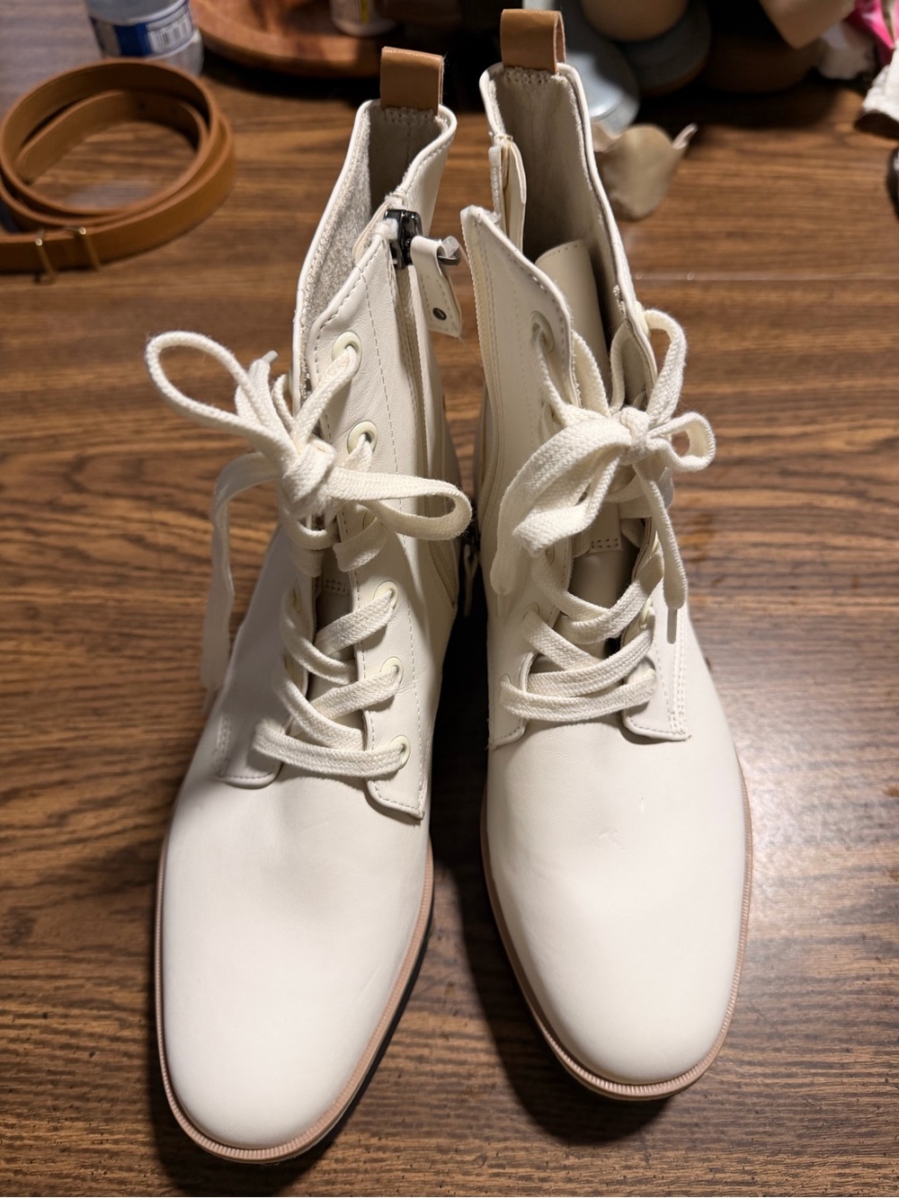 Dr. Scholl's Cream Lace-Up Ankle Boots with Tan Pull Tab